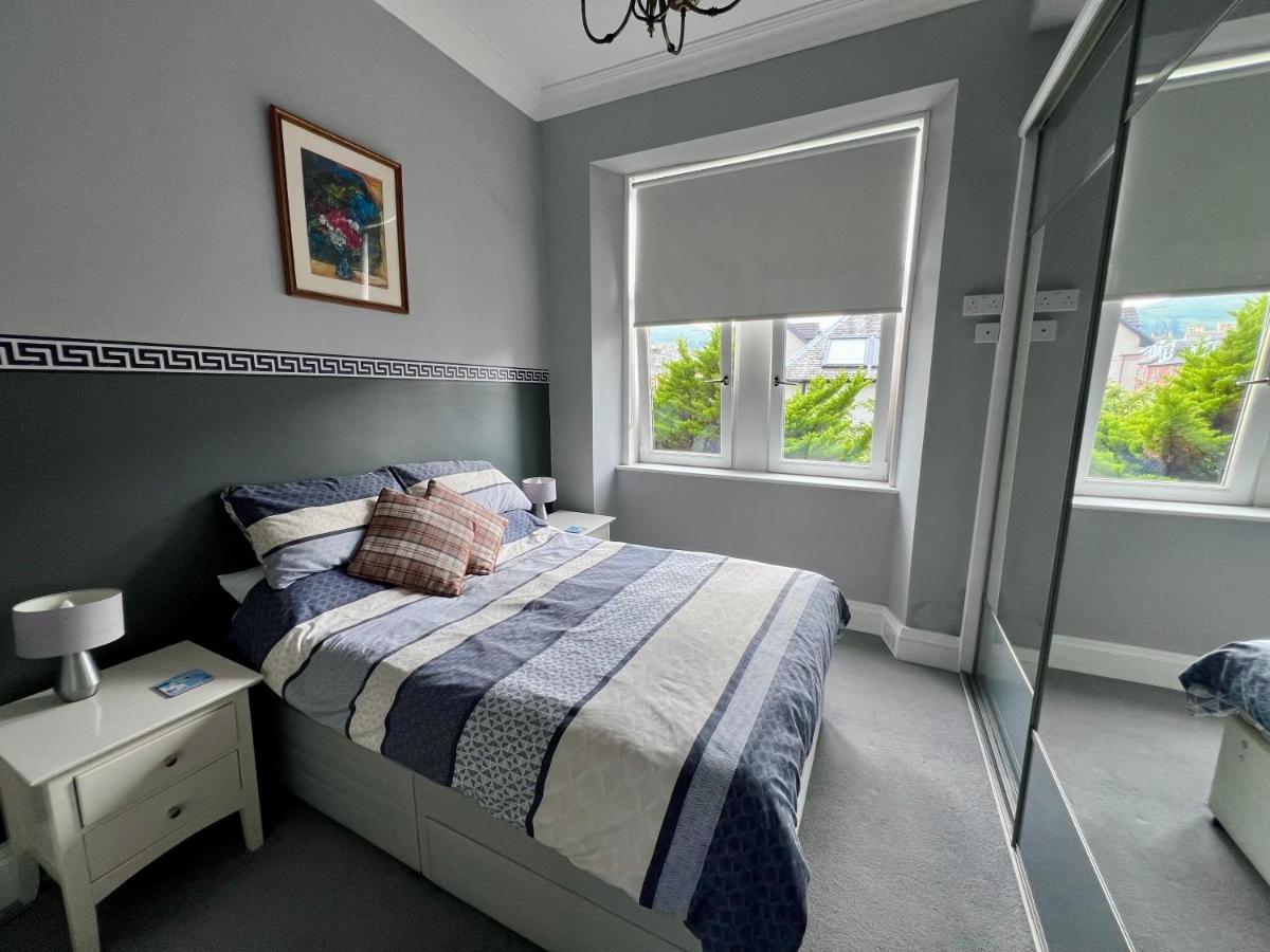Seaview one bedroom apartment in centre of Largs - Housity