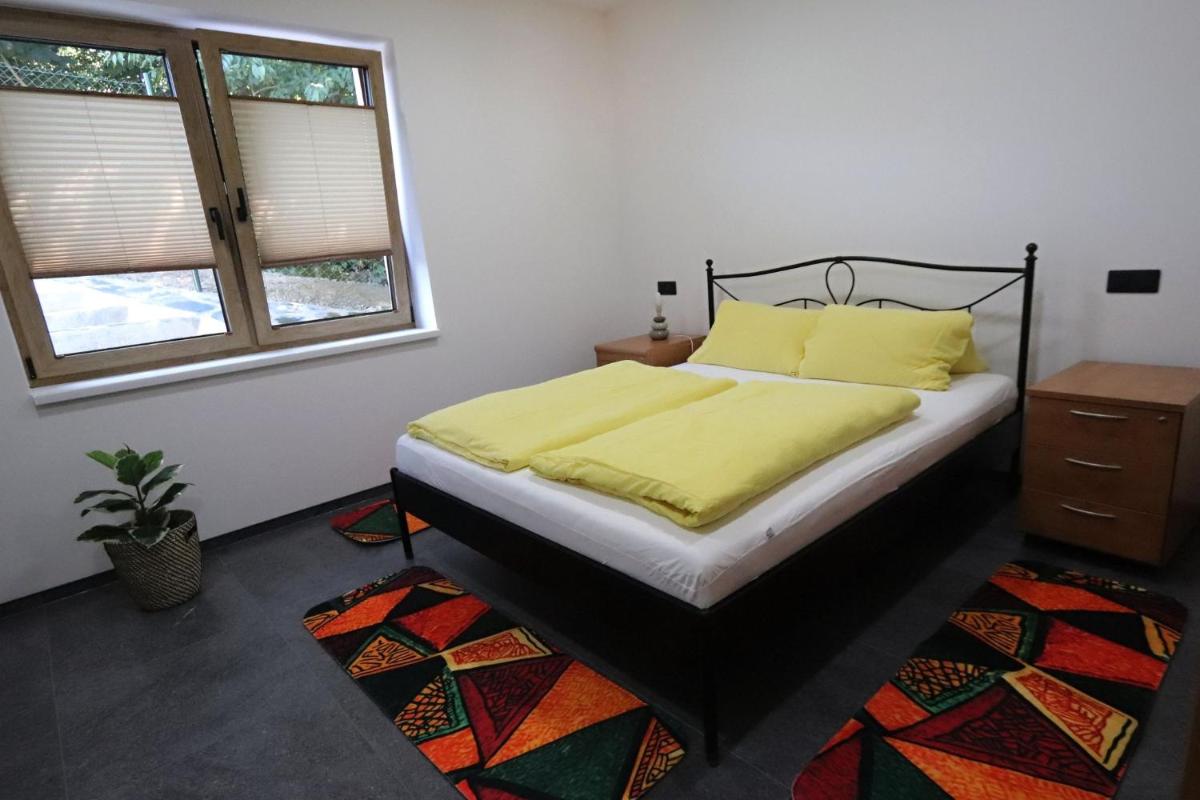 Bungalov u Draka Vřesina - Housity