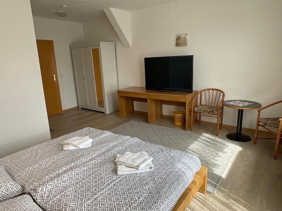 Pension Markt Neustrelitz - Housity