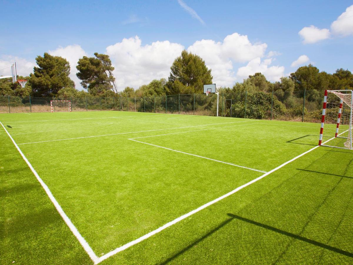 Instalaciones para jugar a tenis o squash en Grupotel Mallorca Mar o alrededores