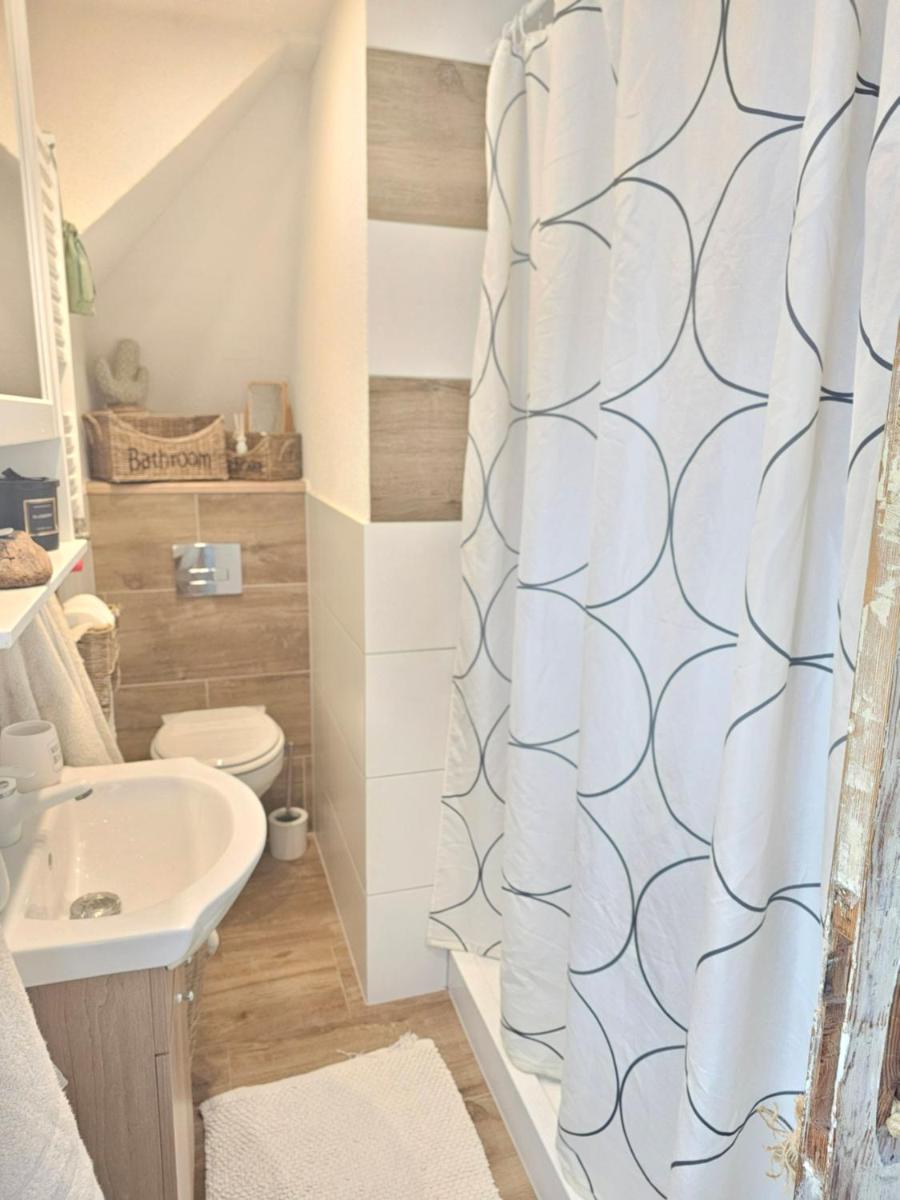 Beach House Old - Housity