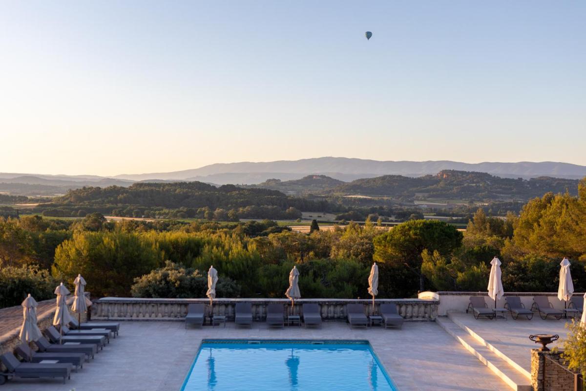 Vue générale sur la montagne ou vue sur la montagne depuis l'hôtel