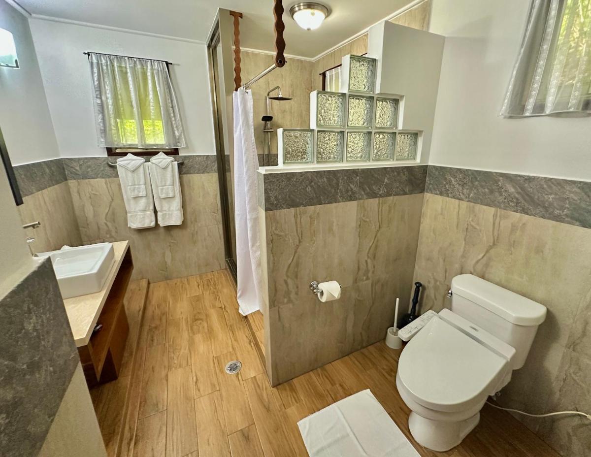 Palau Carolines Resort - Hizvo