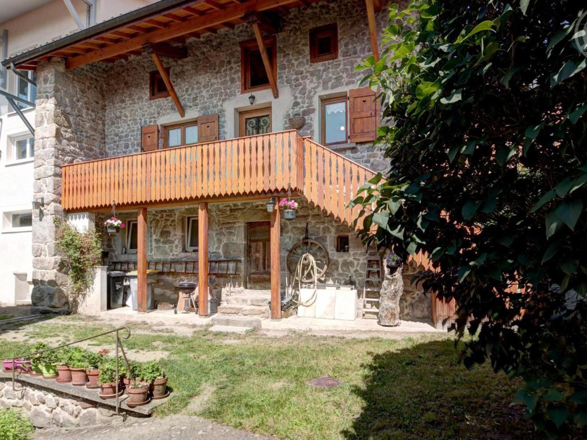 Gîte authentique et confortable pour 6 dans le Forez - FR-1-496-16 - Housity