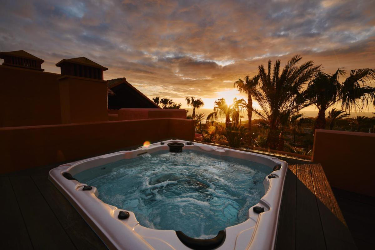Amanecer o atardecer desde el apartahotel o alrededores