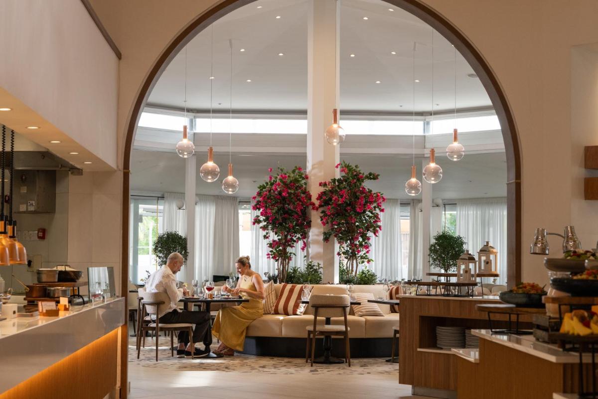King Jason Paphos - Designed for Adults by Louis Hotels - Housity