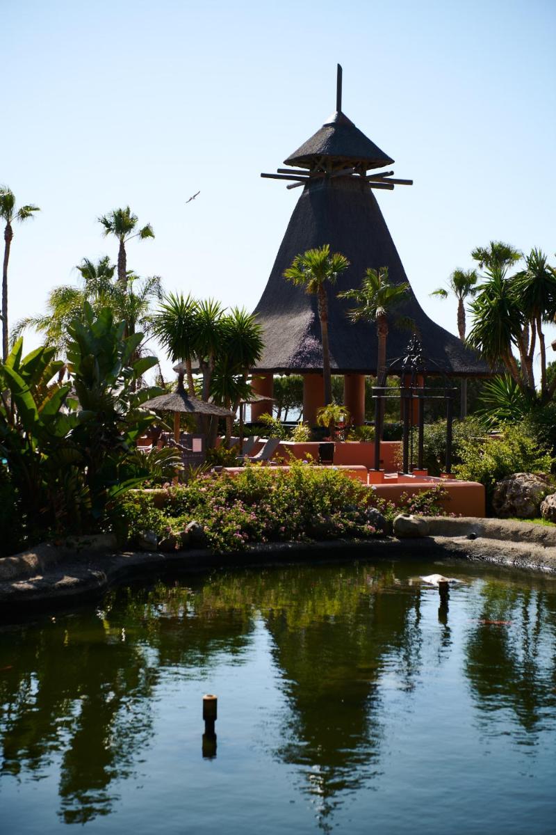Jardín al aire libre en Aparthotel Novo Resort