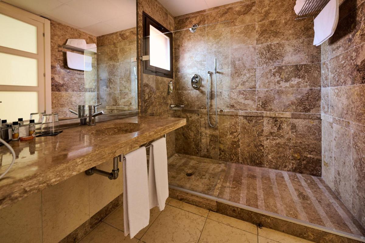 Un baño de Aparthotel Novo Resort