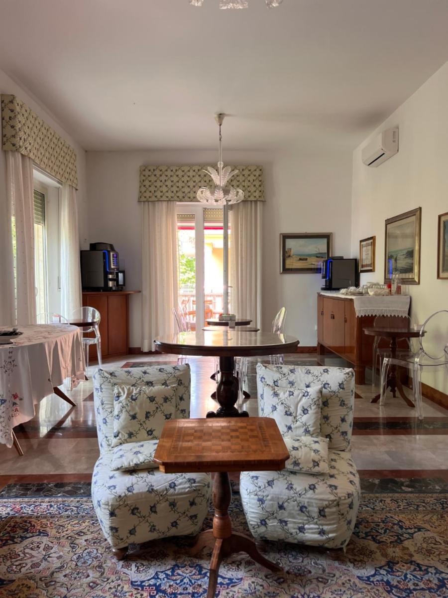 B&B Viale Italia 22 - Housity