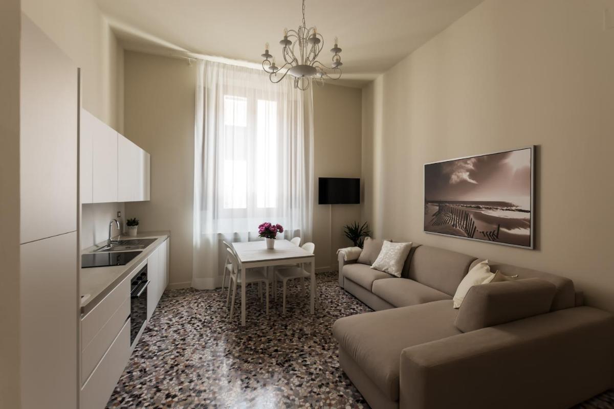 Suitetrails - Alighieri Theatre Charming Suite