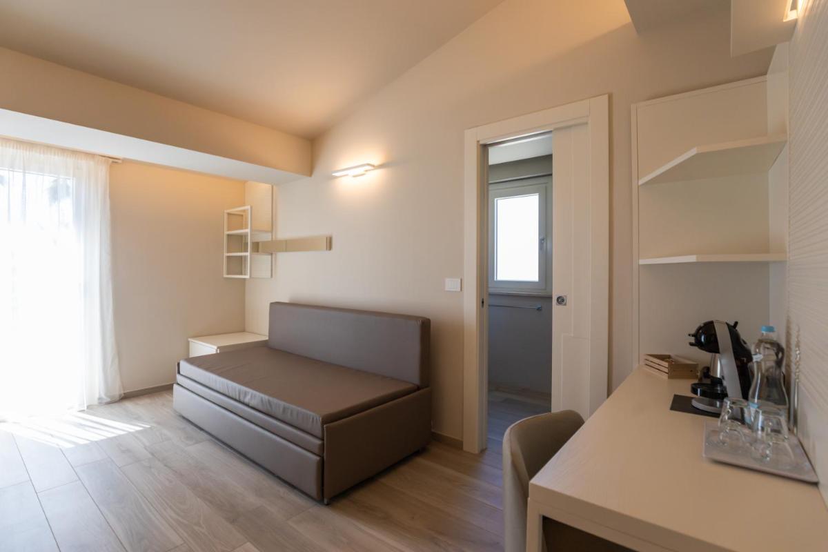 Capovaticano Luxury Rooms - Housity