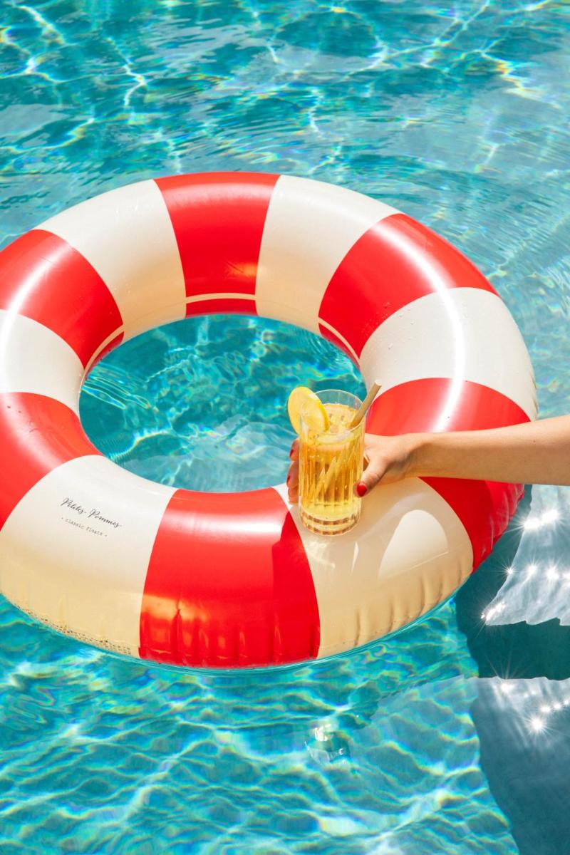 Piscine de l'établissement Bellevigne Bourgogne ou située à proximité