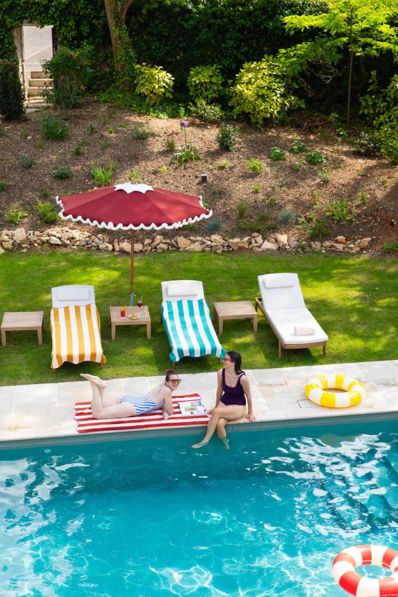 Piscine de l'établissement Bellevigne Bourgogne ou située à proximité