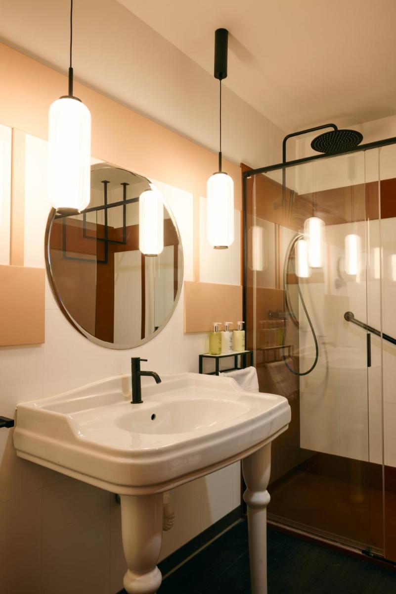 Un baño de Hotel Balneario La Hermida