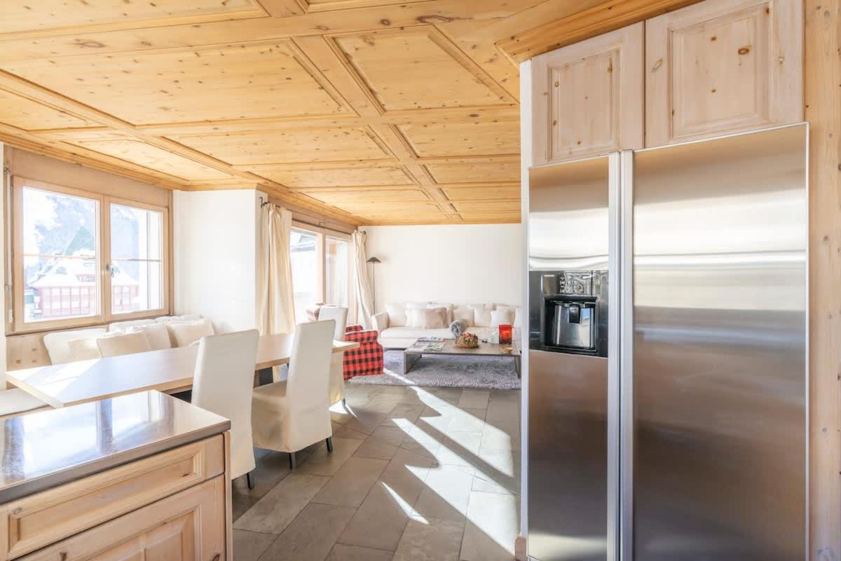 St Moritz 3 Suite vista lago - Housity