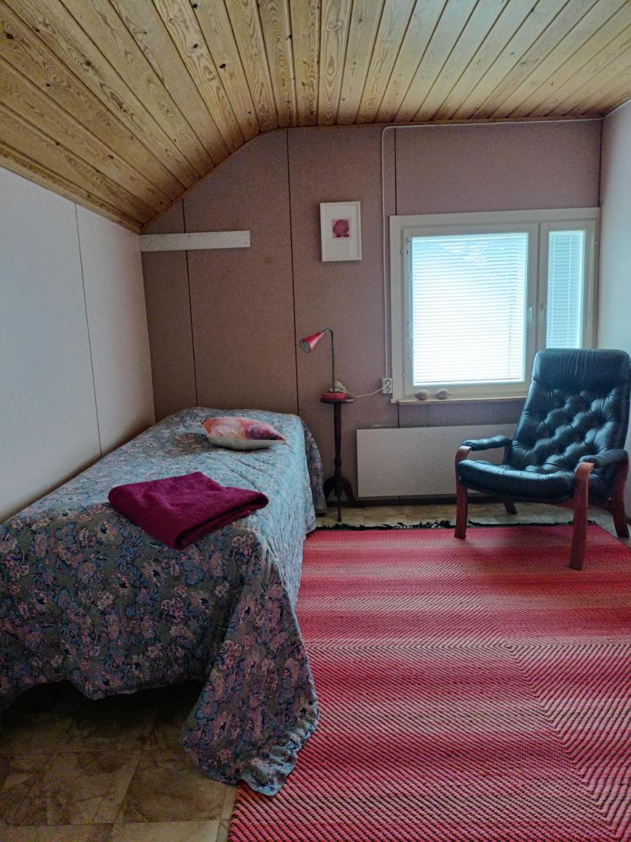 Art House & Sculpture Garden - Housity