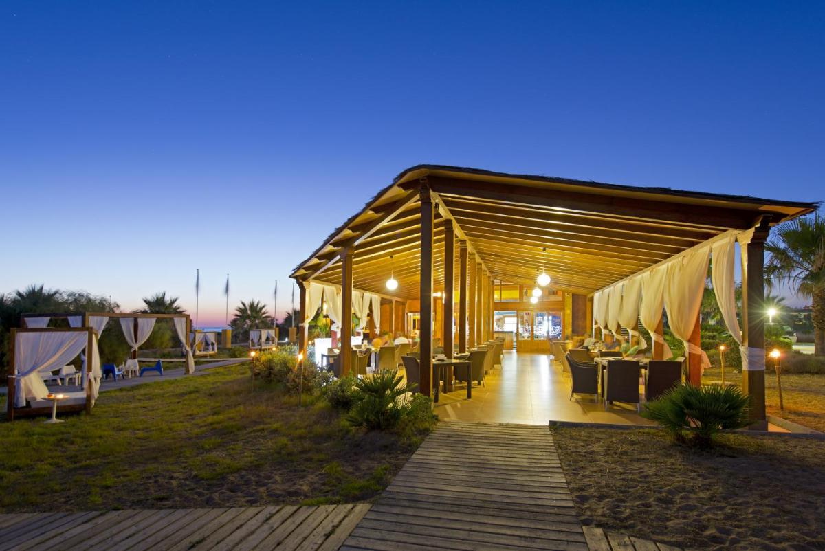 Jardín al aire libre en Elba Costa Ballena Beach & Thalasso Resort