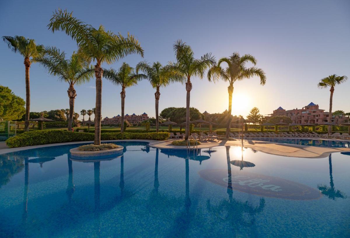 Piscina en o cerca de Elba Costa Ballena Beach & Thalasso Resort