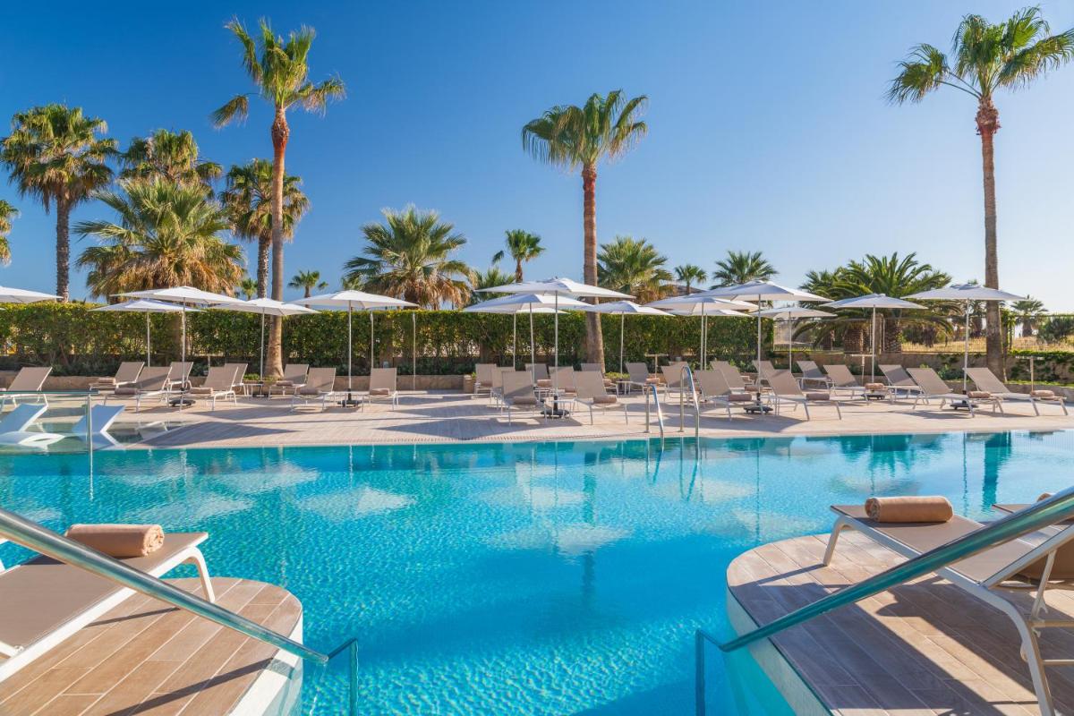 Piscina en o cerca de Elba Costa Ballena Beach & Thalasso Resort