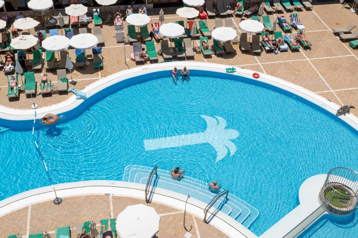 Piscina en o cerca de GF Fañabe