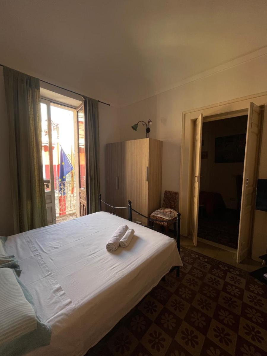 Il Tamburello - Housity