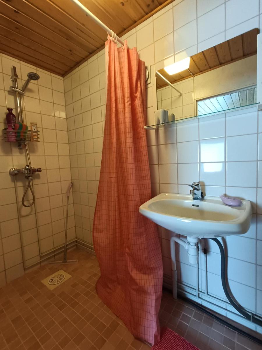 Art House & Sculpture Garden - Housity