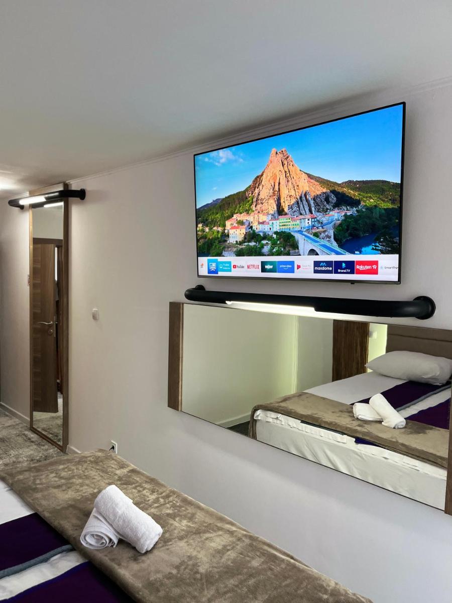Hotel Bosna - Housity