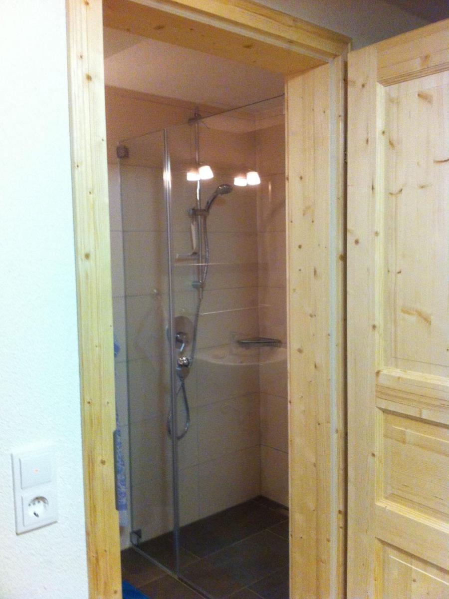 Ein Badezimmer in der Unterkunft Haus am Waldpark