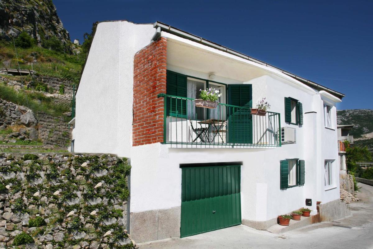 Holiday Home Miklica - Housity