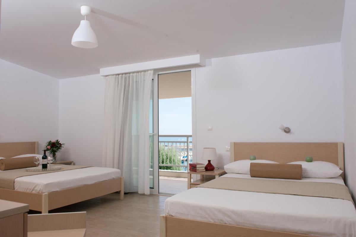 Protea's Seacret Sea View Studios - Housity