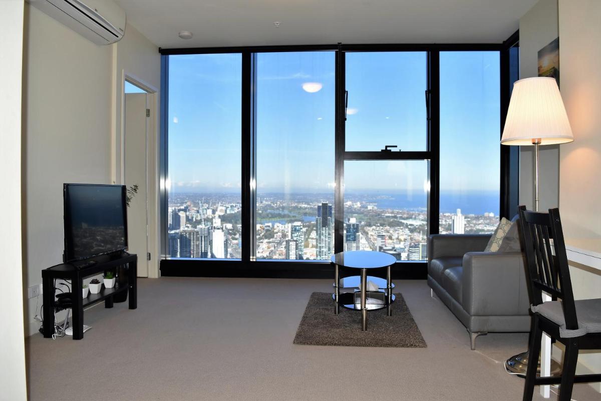 Melbourne SkyHigh Apartments - Housity
