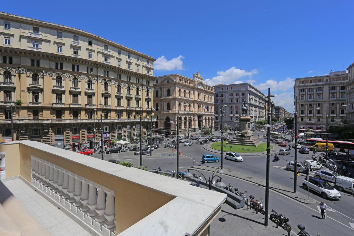 Suitetrails - Piazza Bovio 22