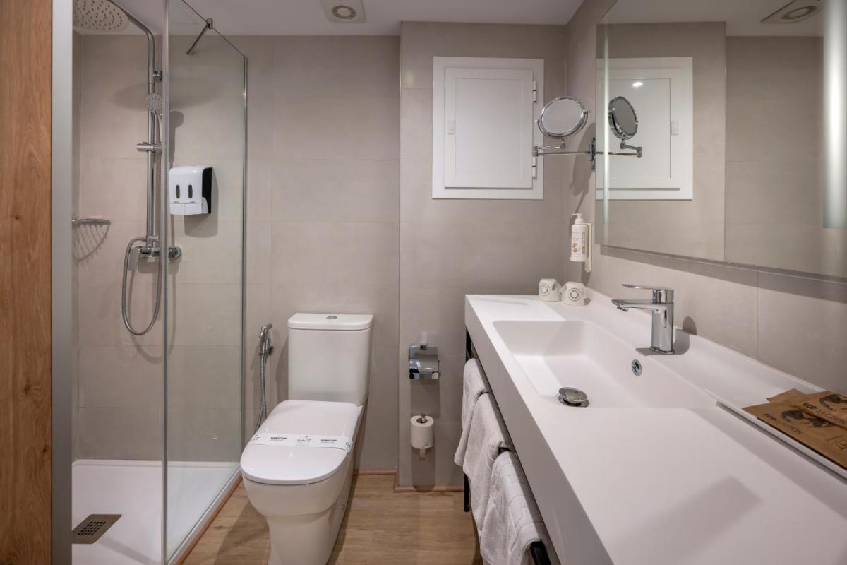 Un baño de GHT Costa Brava & Spa