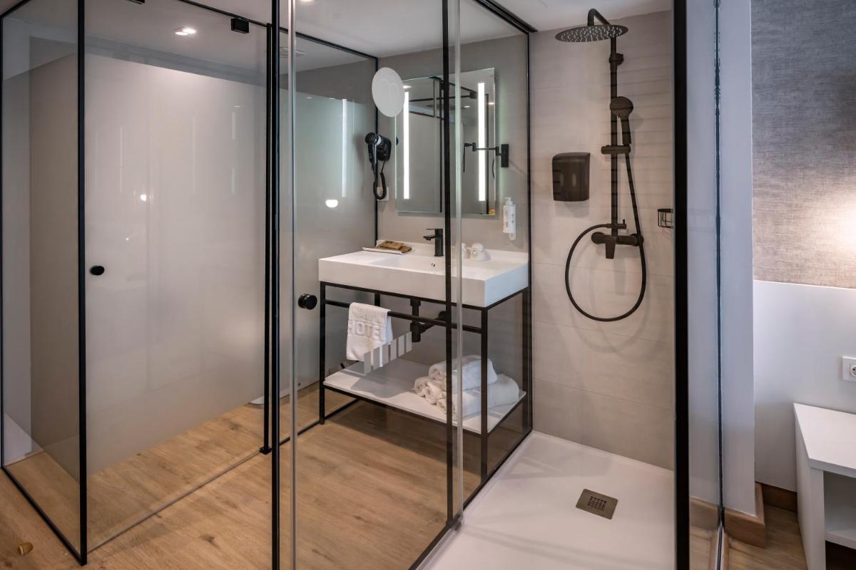 Un baño de GHT Costa Brava & Spa