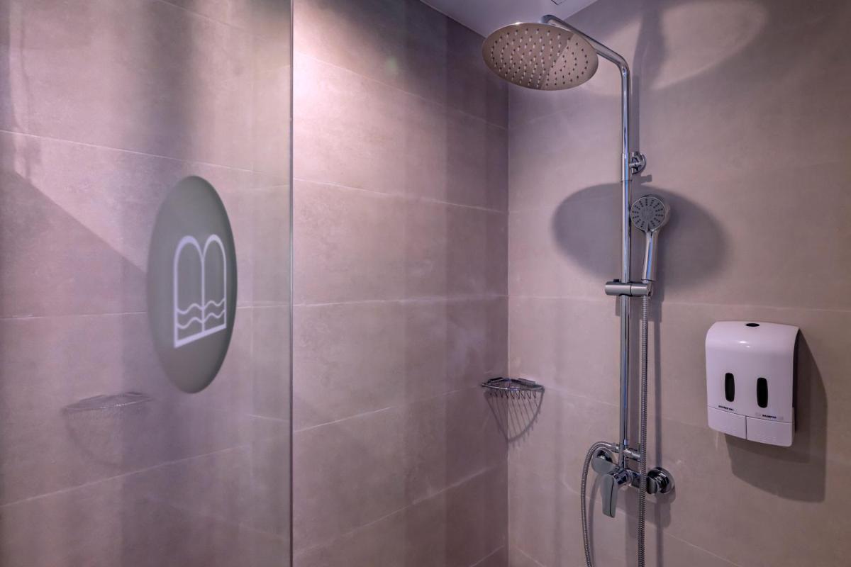 Un baño de GHT Costa Brava & Spa