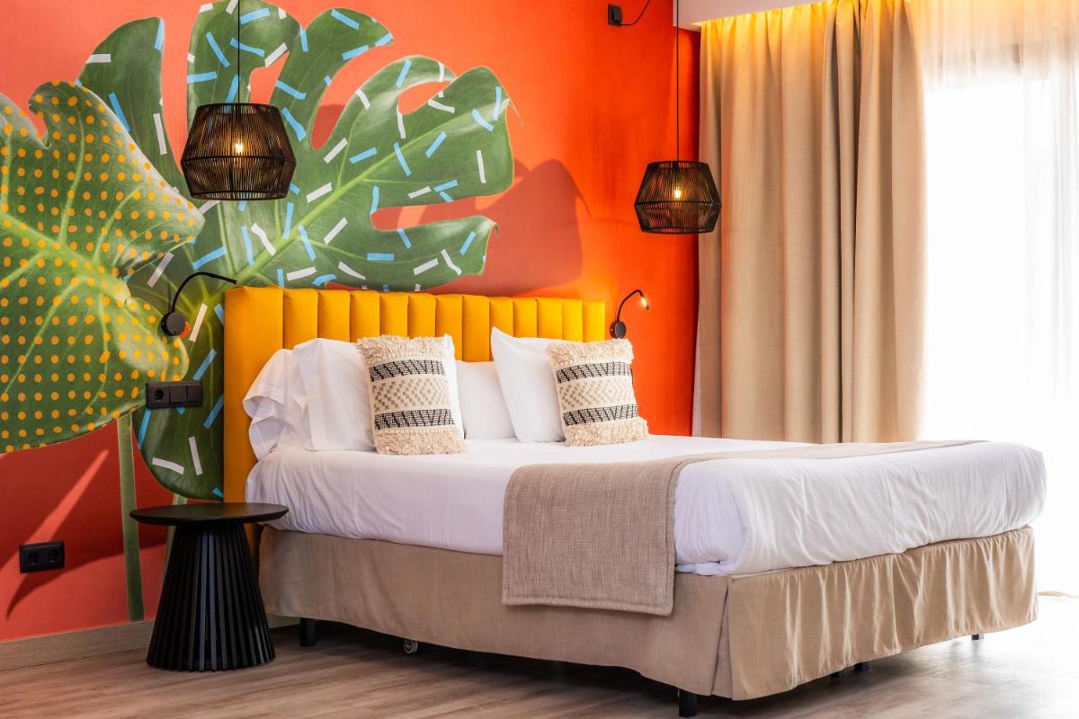Cama o camas de una habitación en Marins Beach Club - Adults Only Hotel