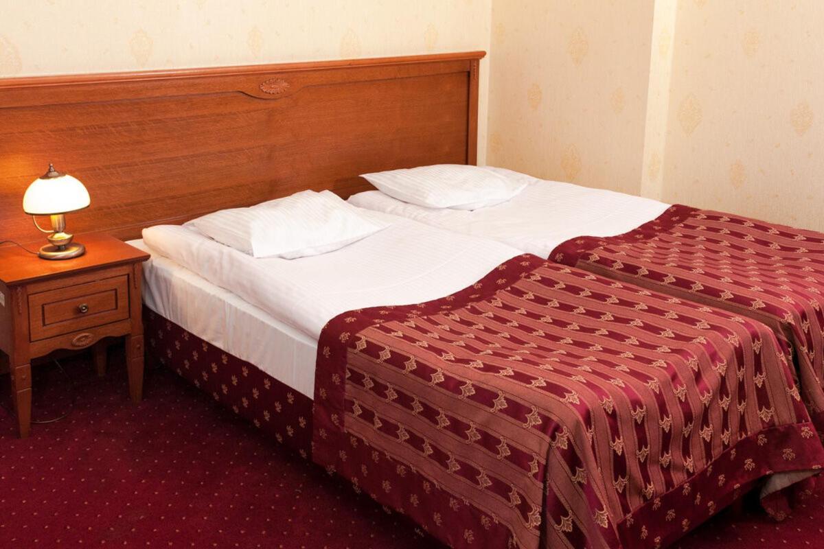 Pokoje Korona Bed & Breakfast - Housity