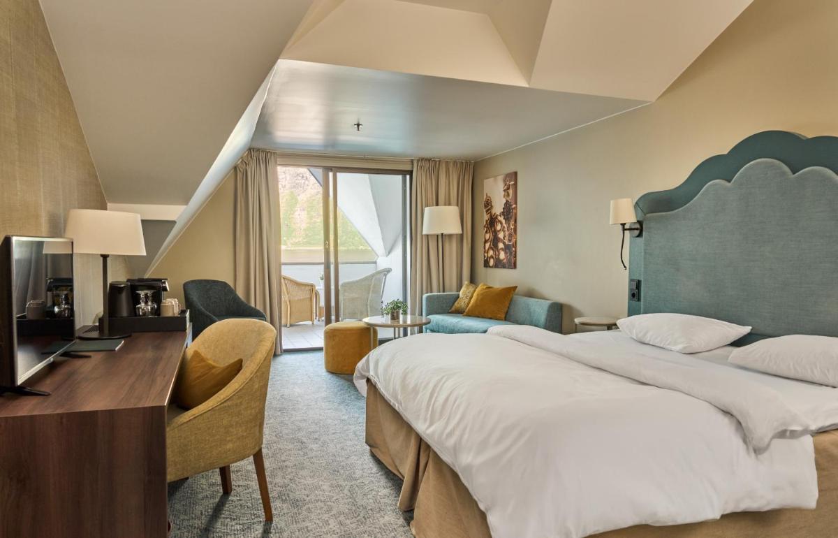 Hotel Ullensvang - Housity