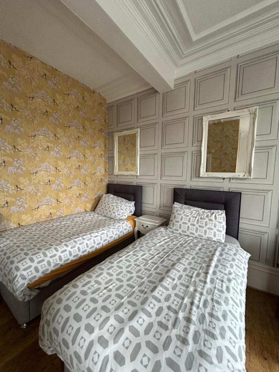 Little John Hotel - Housity