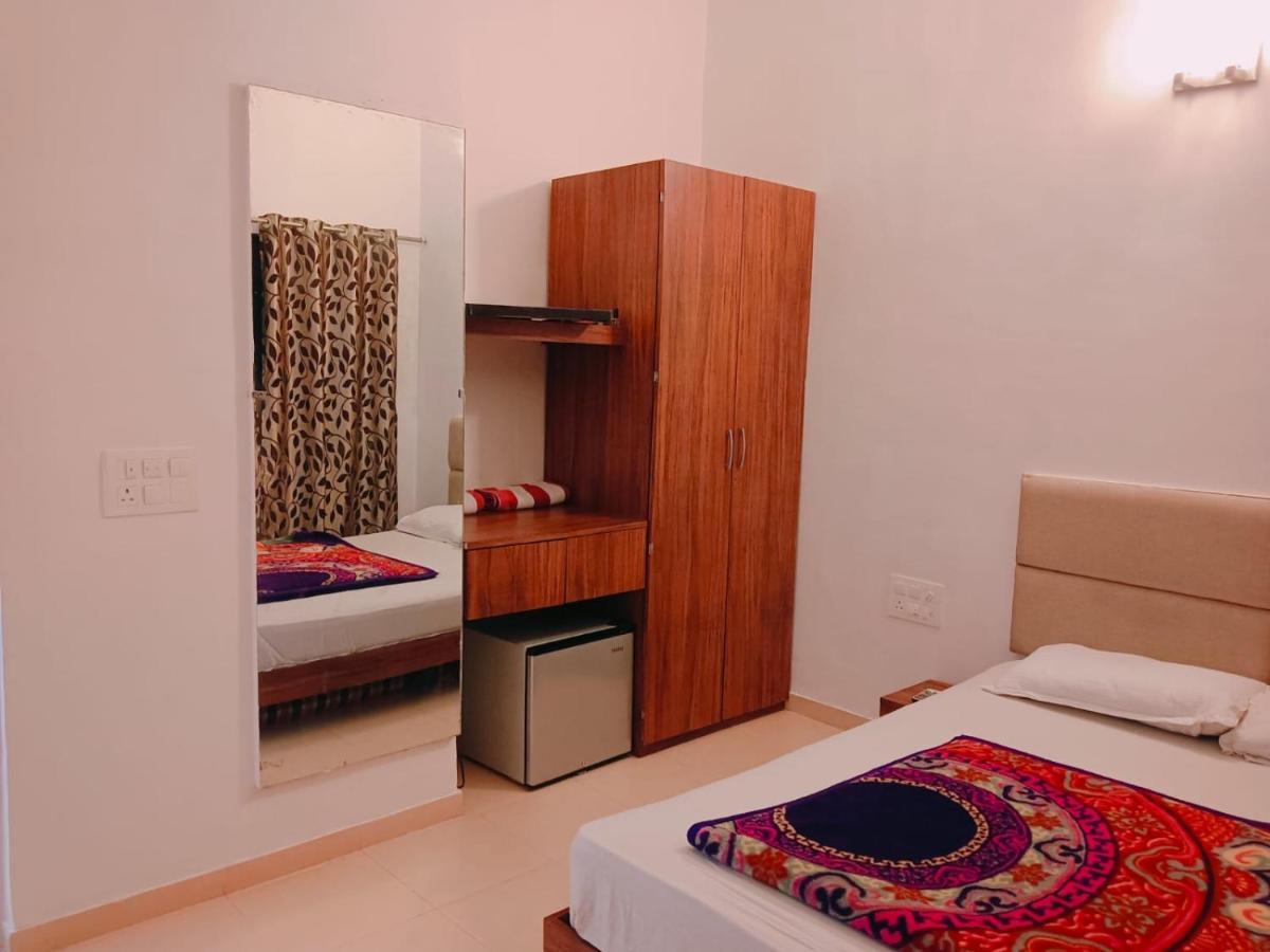Sparsh resort- Homestay - Housity