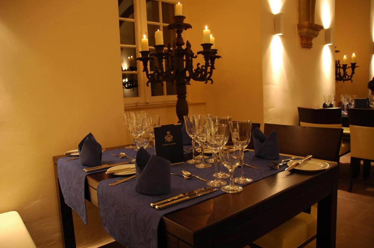 Hotel Schloß Gehrden - Hizvo