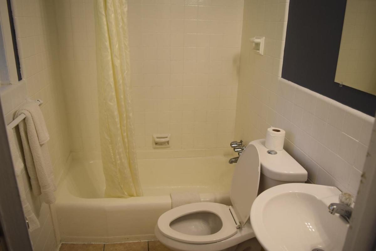 Friendship Motor Inn Carneys Point - Pennsville - Housity