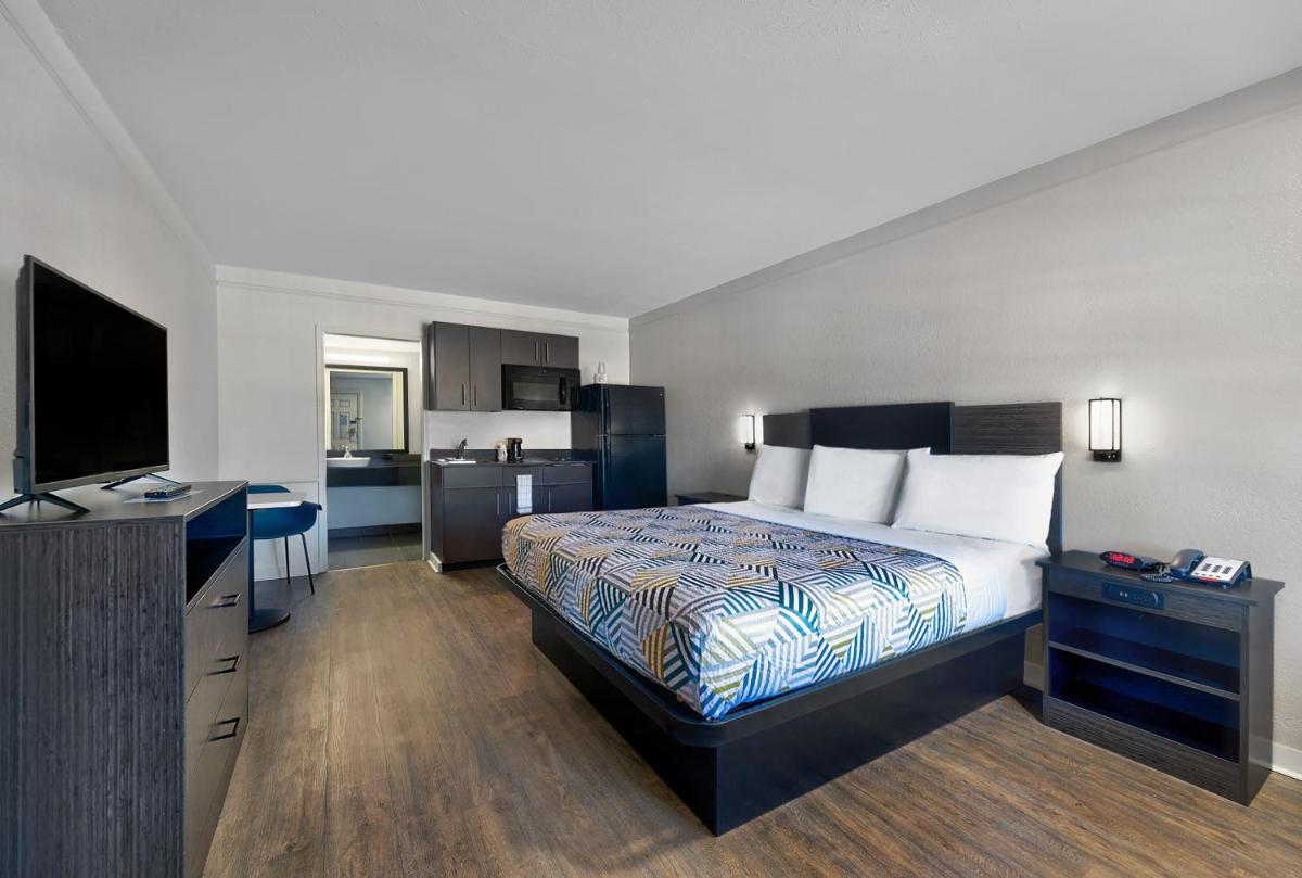Studio 6 North Las Vegas, NV - Housity
