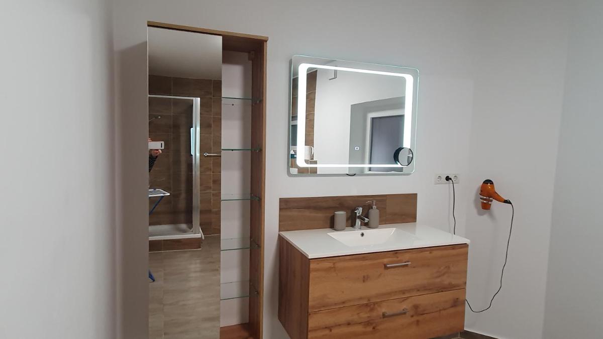 Zentrum 2 Mörbisch - Housity