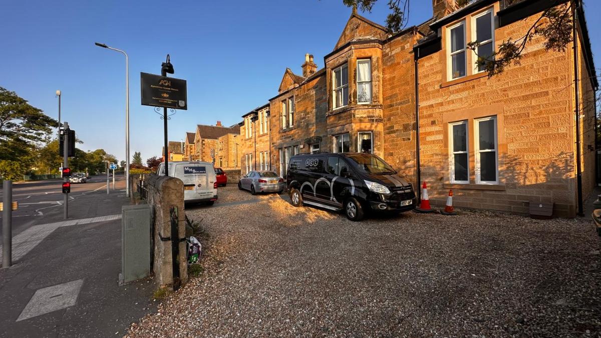 Aynetree Guest House - Housity