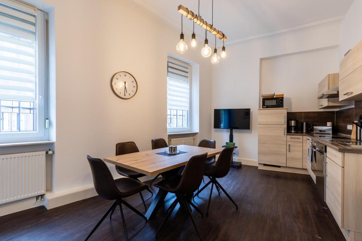 Zentral gelegenes 3 Schlafzimmer - Apartment mit Einzelbetten bis 7 Personen - Housity