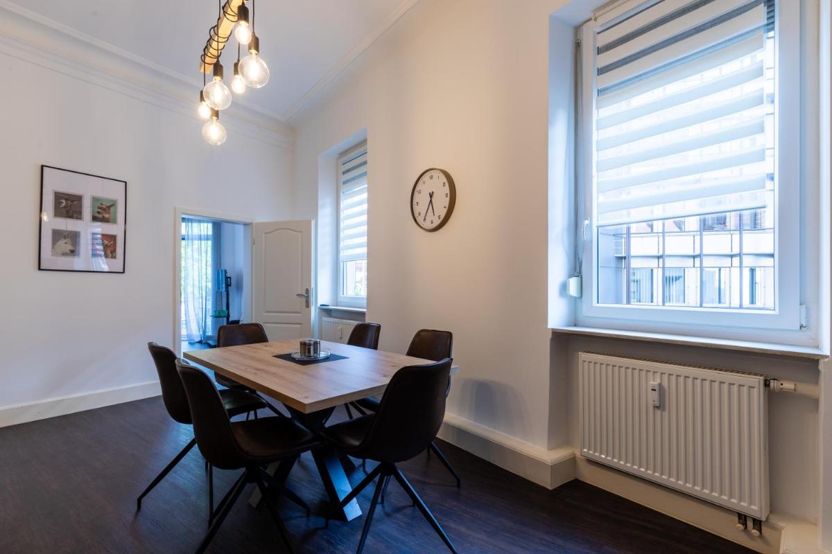 Zentral gelegenes 3 Schlafzimmer - Apartment mit Einzelbetten bis 7 Personen - Housity