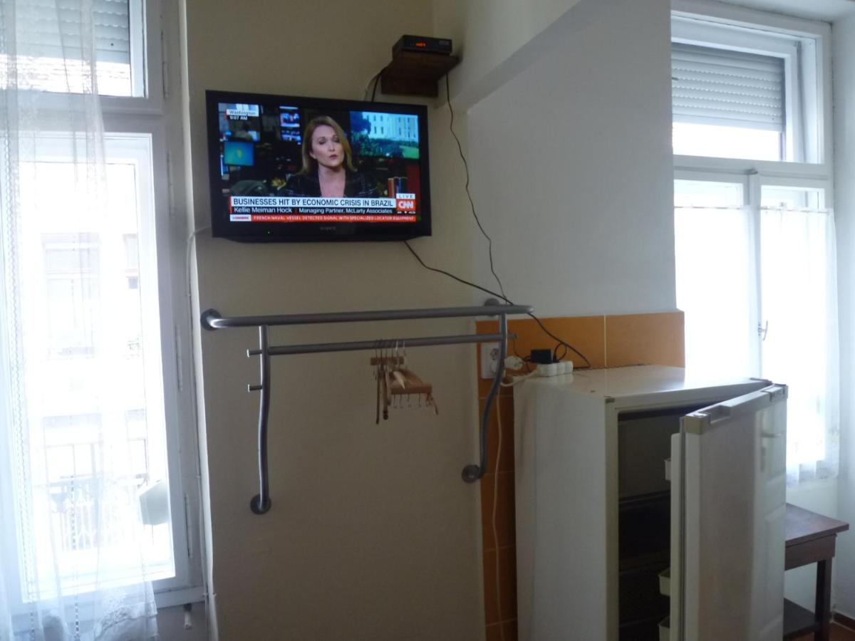 Suitetrails - Retro Apartment