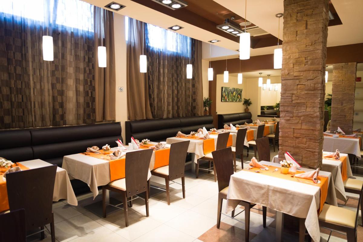 Garni Hotel Vigor - EV station - Housity