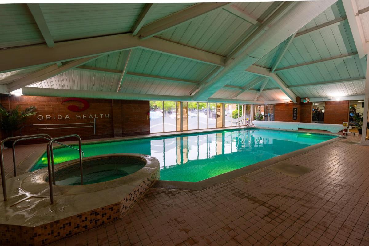 DoubleTree by Hilton Newbury North - Housity